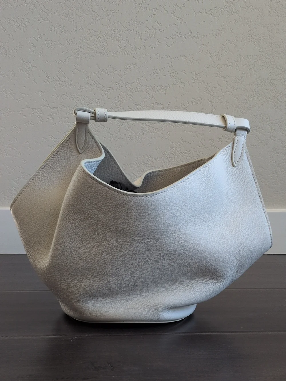 KHAITE Cream Pebble Leather Bag - Picture 5 of 8